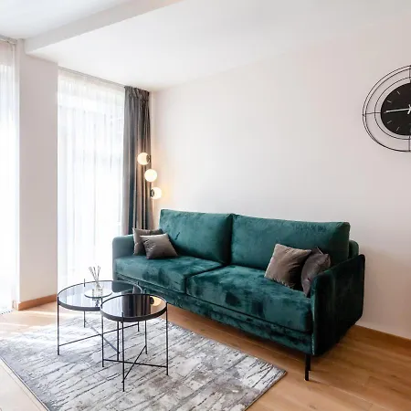 Апартаменти Happy Day Apartment, By Cohost Паланга