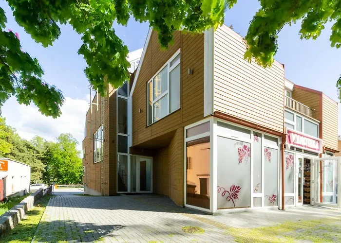 Happy Day Apartment, By Cohost * Palanga