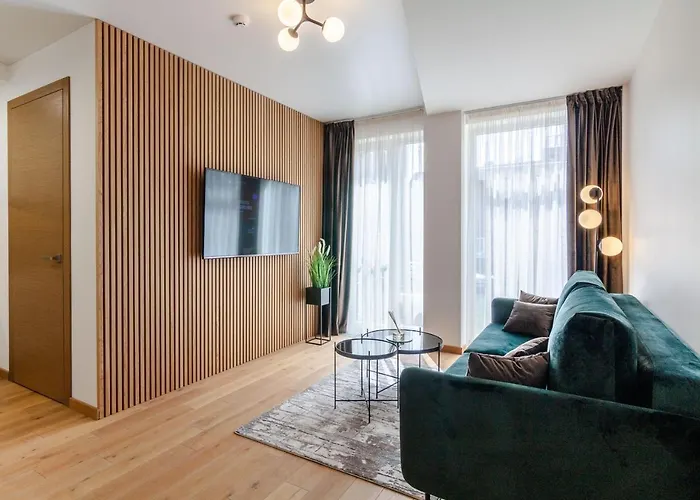 Apartment Happy Day Apartment, By Cohost