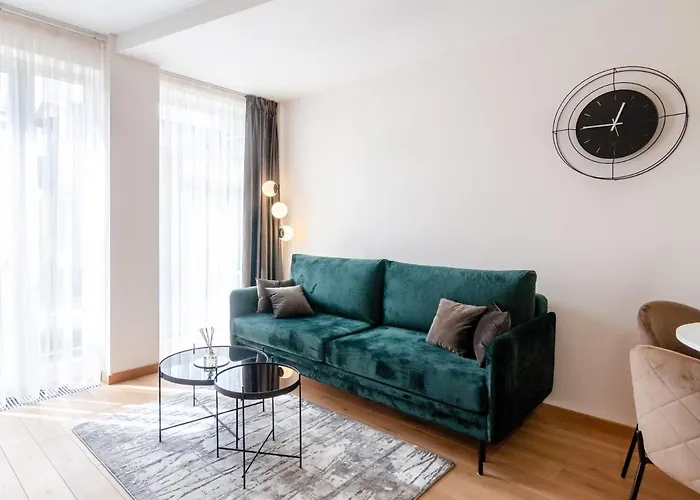 Apartment Happy Day Apartment, By Cohost Palanga