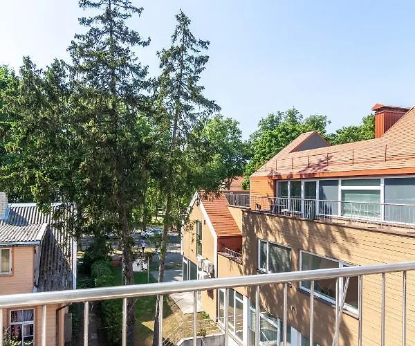 Happy Day Apartment, By Cohost Apartment Palanga