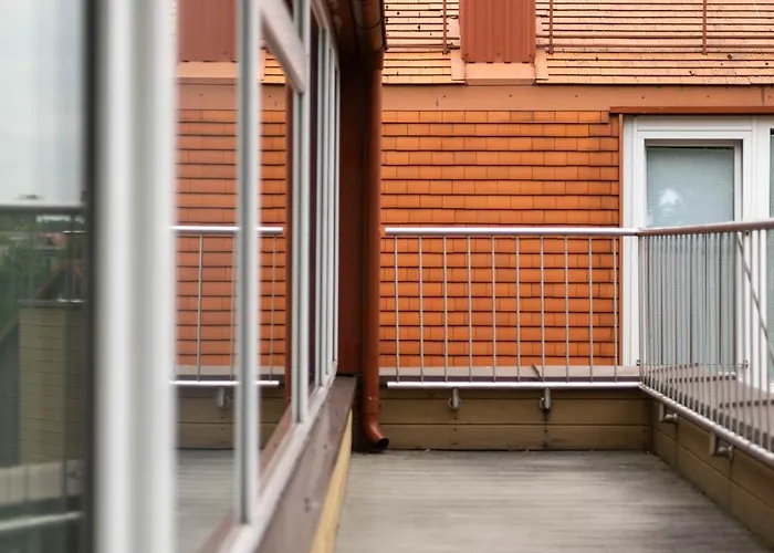 Happy Day Apartment, By Cohost * Palanga